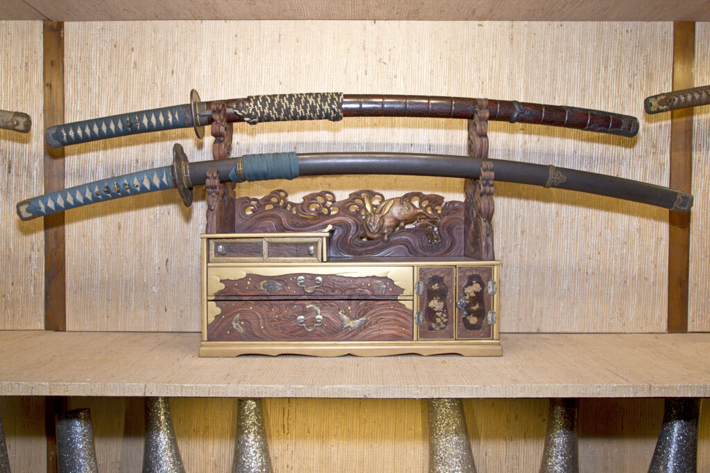 Mobiletto porta spada