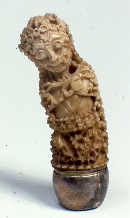 Impugnatura di kris, Giava orientale, secolo XVIII, 7,8 cm.