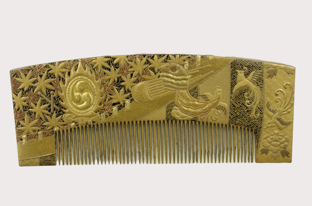 Pettine giapponese decorativo (accessorio per la cura personale).